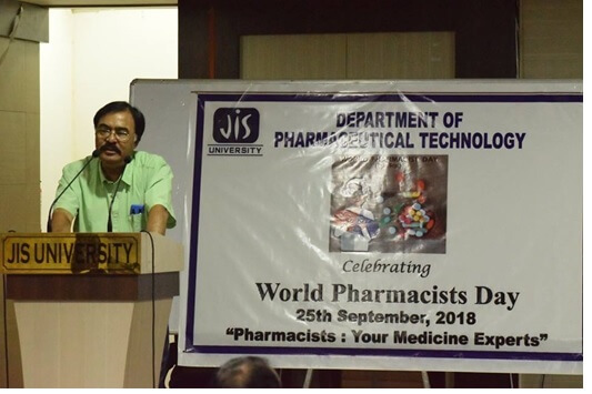 On the occasion of World Pharmacists Day, (25th September) the Department of Pharmaceutical Technology celebrated by organising a seminar and road show. This year the theme is “Pharmacists: your medicine experts” The role of the Pharmacist is improving health around the world is a focus of this year's World Pharmacists Day.